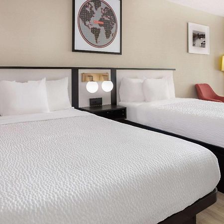 Ramada By Wyndham Rome - Verona Εξωτερικό φωτογραφία
