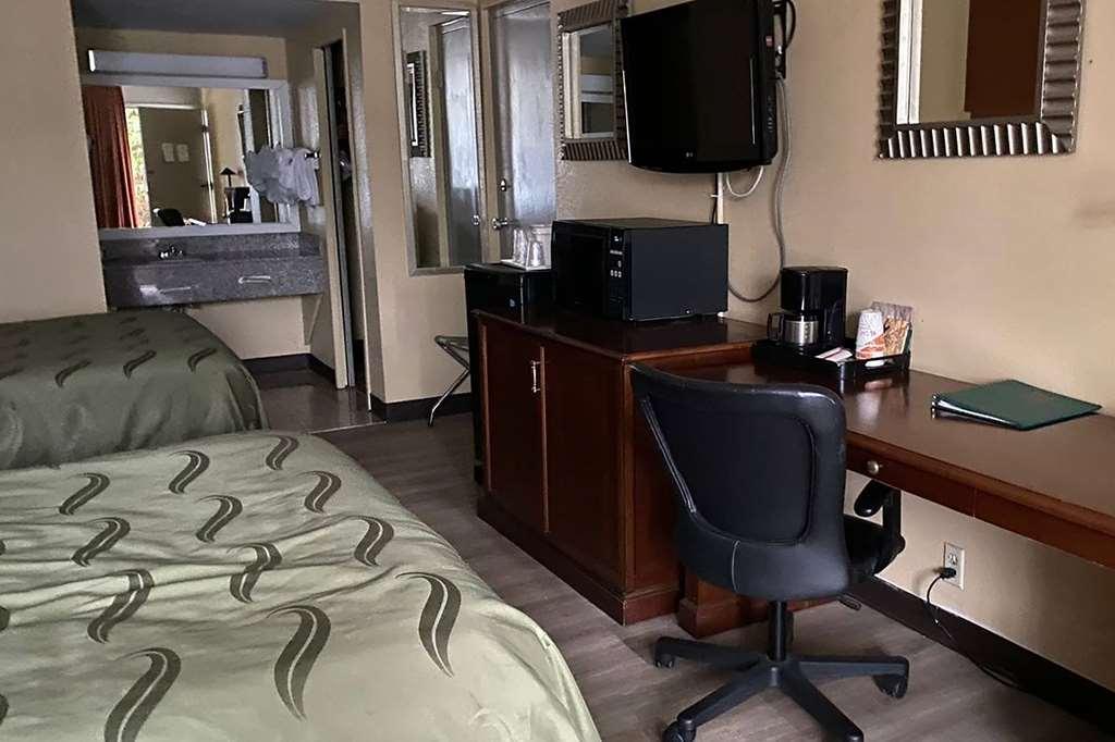 Ramada By Wyndham Rome - Verona Δωμάτιο φωτογραφία