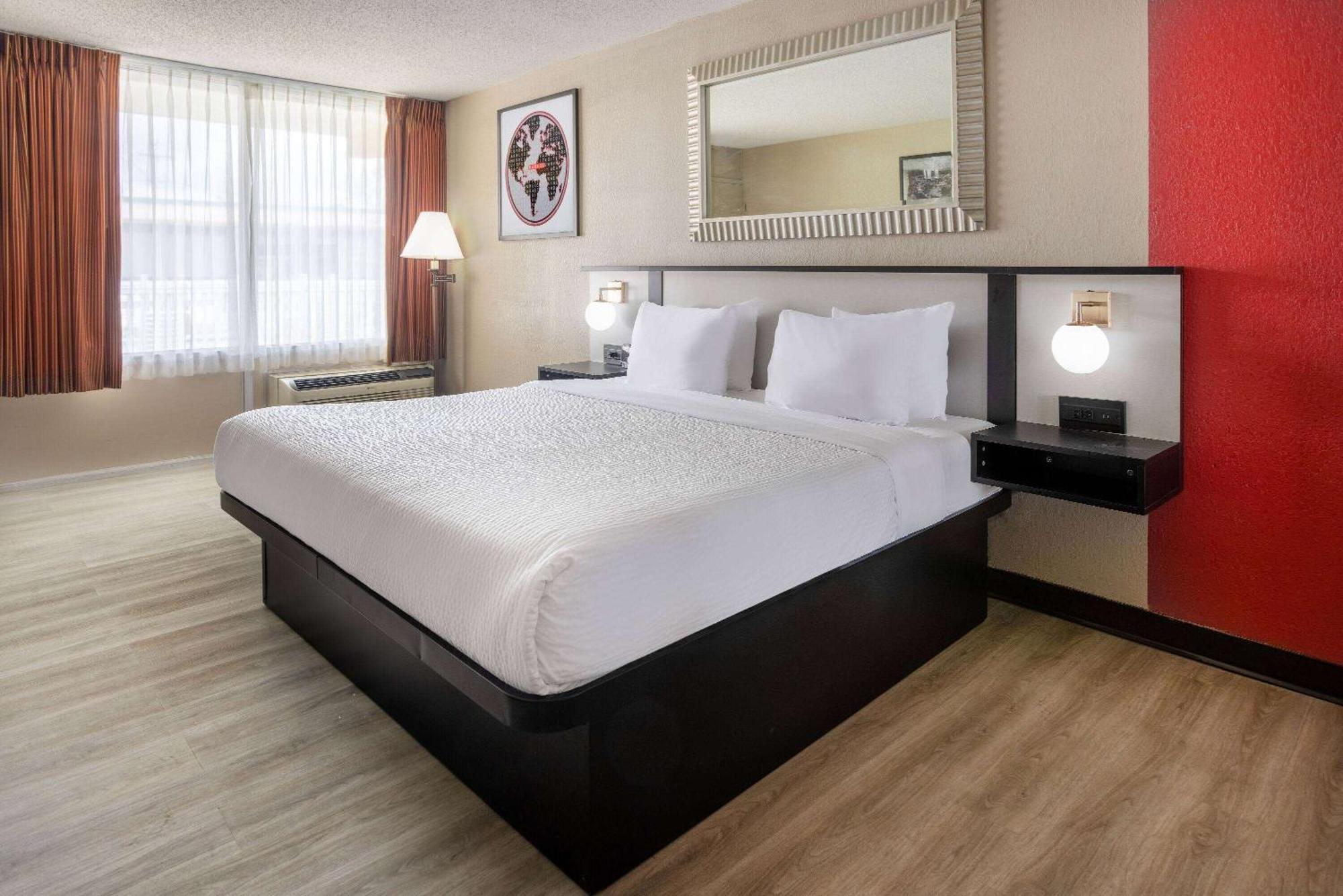 Ramada By Wyndham Rome - Verona Εξωτερικό φωτογραφία